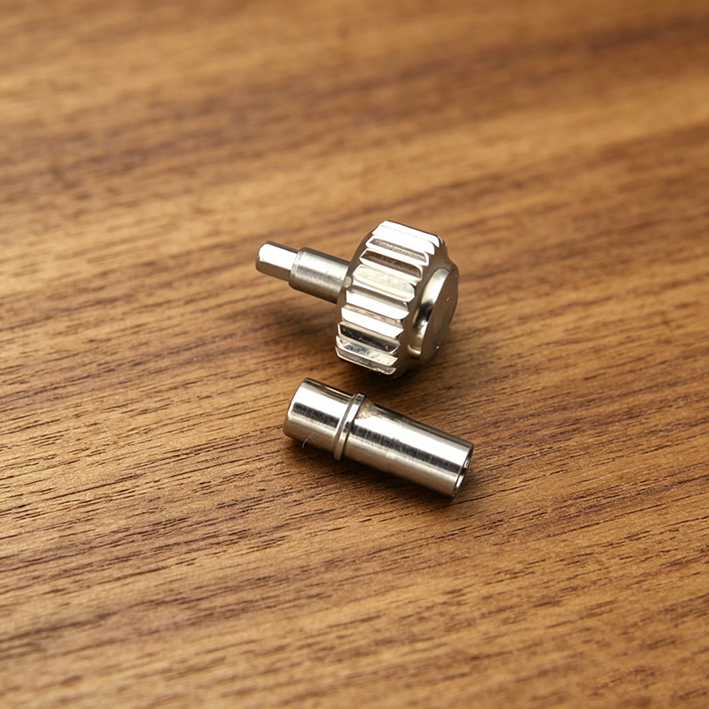 Corona e tubo corona per orolo - Omega Watch Seamaster recensione e prezzo